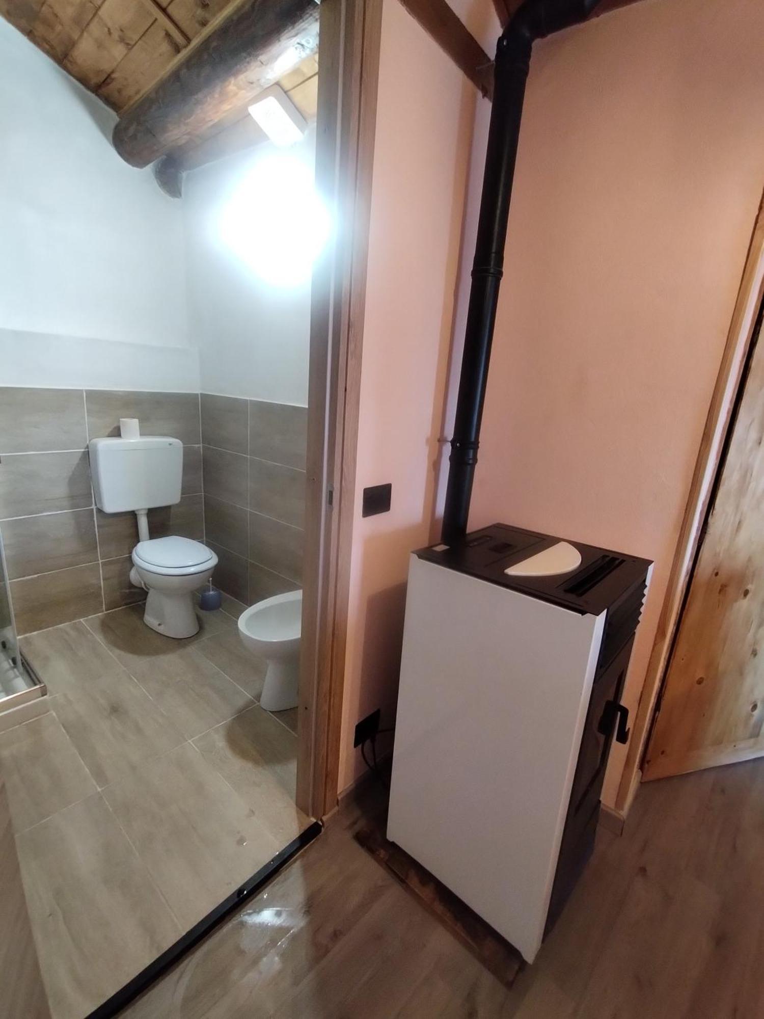 Faggeto Lario Casa Tarcisio Bed & Breakfast エクステリア 写真